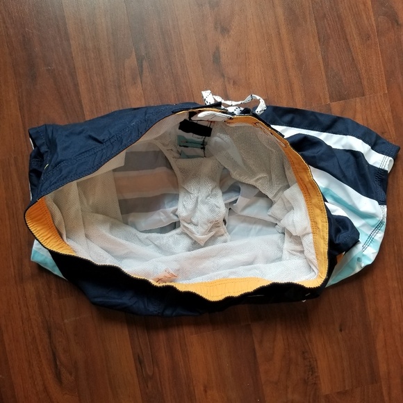 NWOT Merona Men Swim Trunks (run big) - Picture 5 of 5